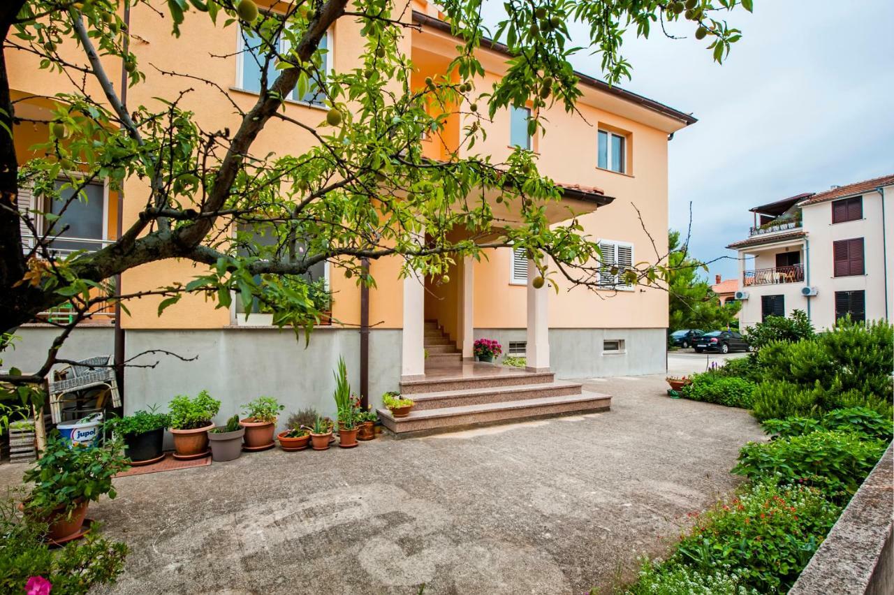 Apartman Sonata Ровинь Экстерьер фото