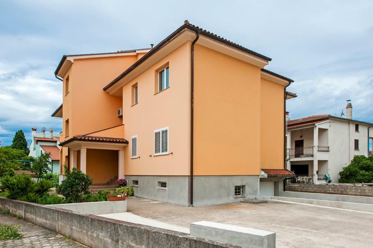Apartman Sonata Ровинь Экстерьер фото