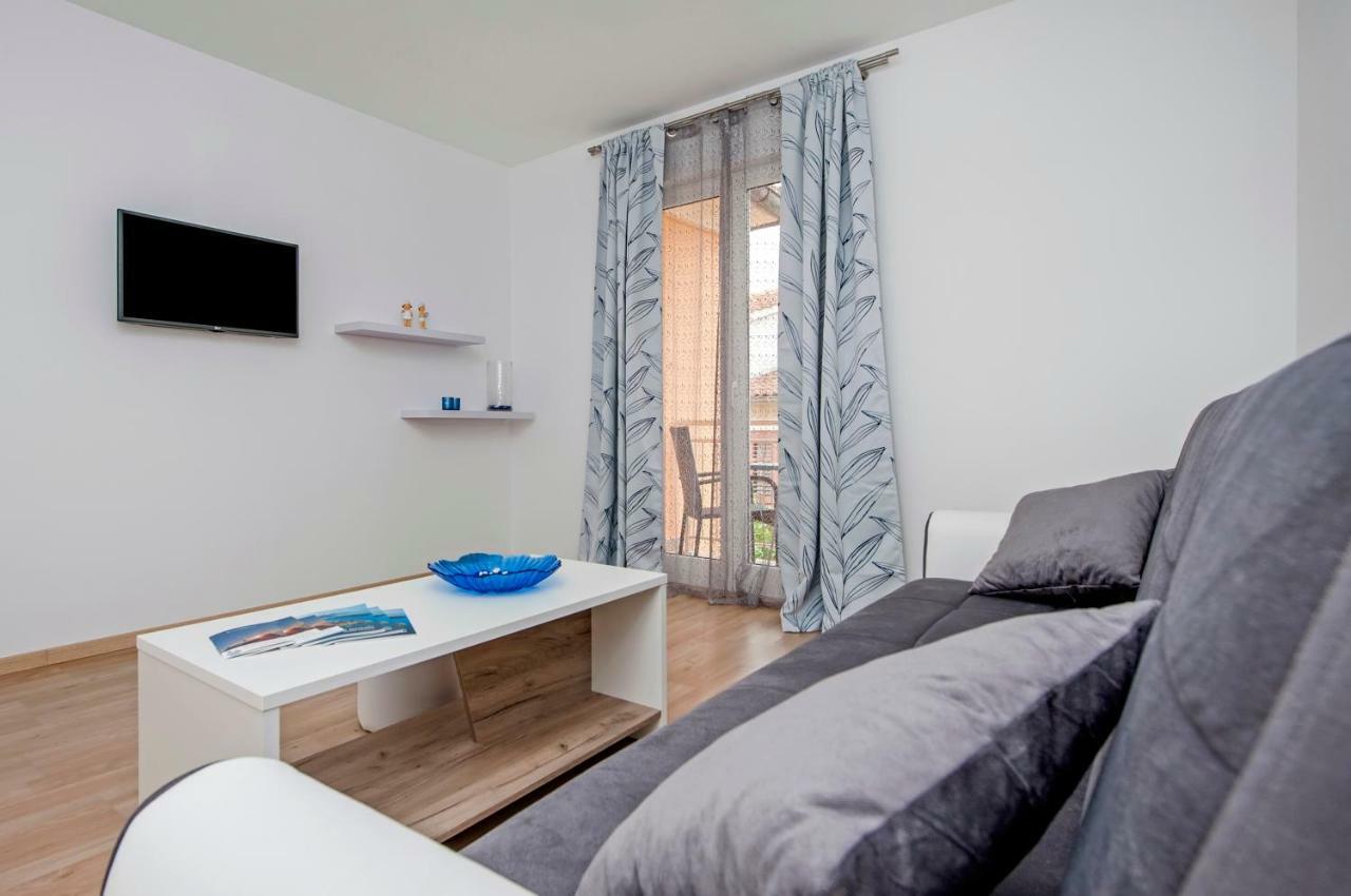 Apartman Sonata Ровинь Экстерьер фото